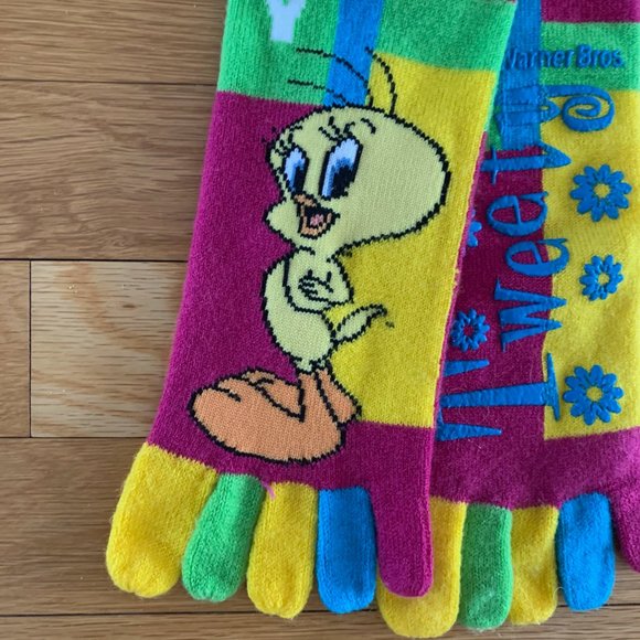 Tweety Bird Toe Socks - Picture 2 of 5